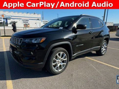 Used 2022 Jeep Compass Latitude image 5