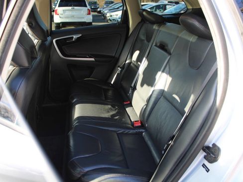 Used 2010 Volvo XC60 3.2 image 27
