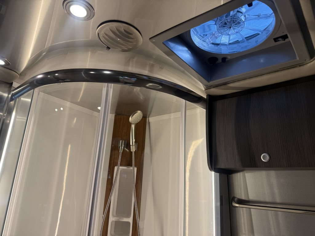 Used 2020 Mercedes-Benz Sprinter 3500 image 63