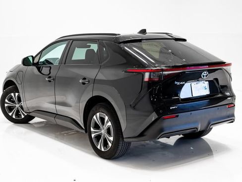Used 2024 Toyota bZ4X AWD w/ Weather Package image 32