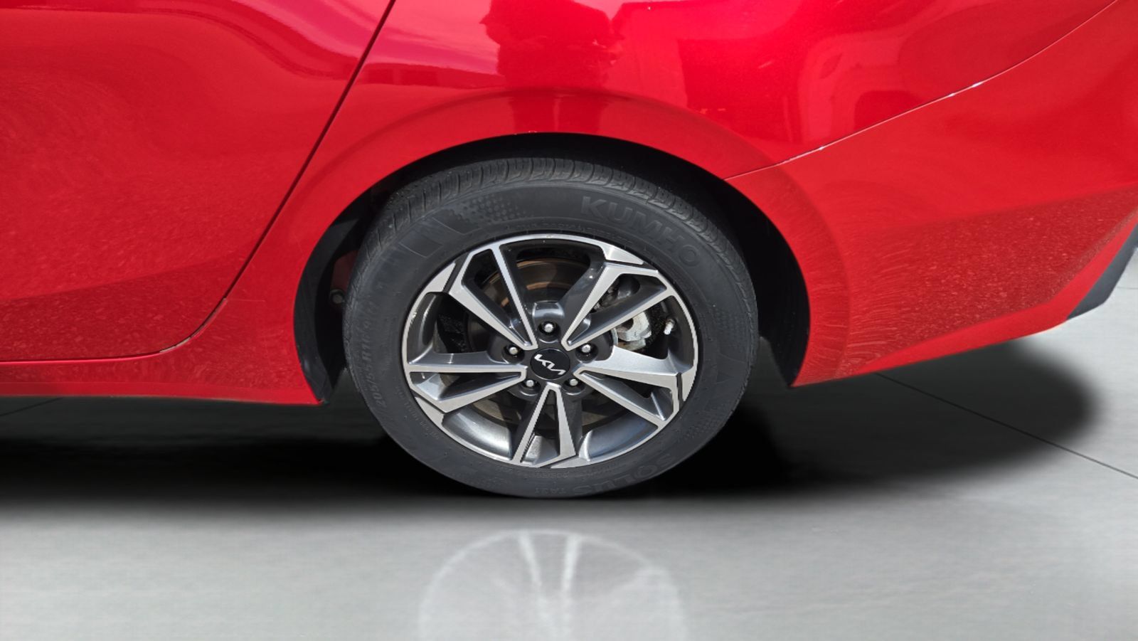 Used 2023 Kia Forte LXS w/ LXS Technology Package FWD image 32