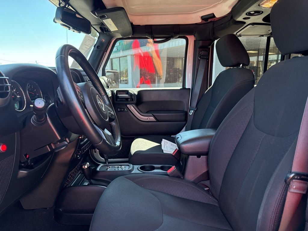 Used 2016 Jeep Wrangler Unlimited Sport w/ Quick Order Package 24S AWD/4WD image 18