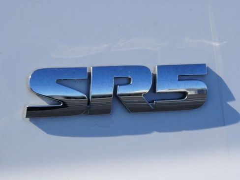 Used 2021 Toyota Tundra SR5 w/ SR5 Upgrade Package image 17