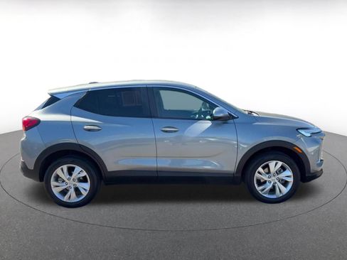Used 2025 Buick Encore GX Preferred AWD/4WD image 16