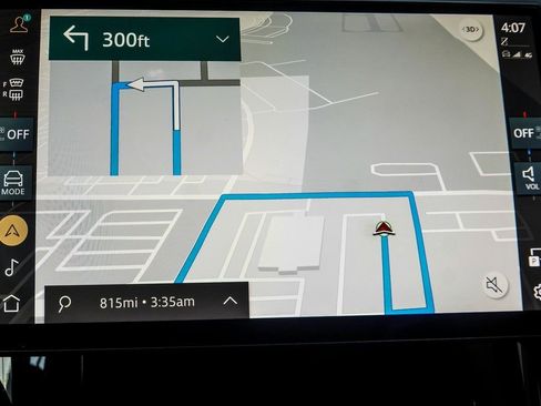 Used 2024 Land Rover Range Rover Sport Dynamic SE image 35