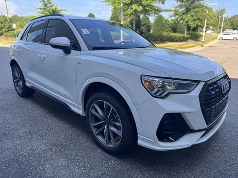 New 2024 Audi Q3 2.0T Premium image 6