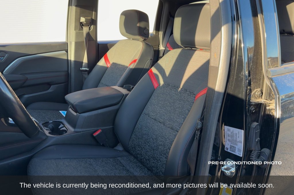 Used 2023 Chevrolet Colorado Z71 w/ Advanced Trailering Package AWD/4WD image 11