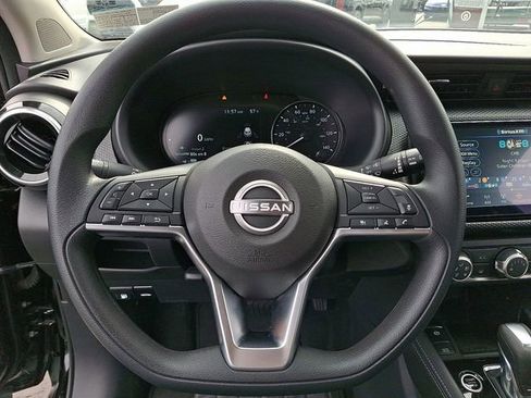 Used 2024 Nissan Kicks SV image 19