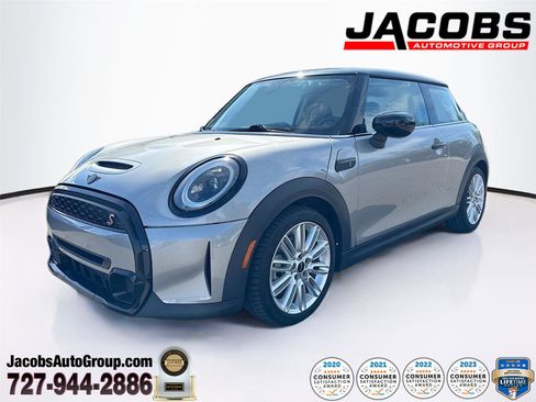 Used 2024 MINI Cooper S image 1