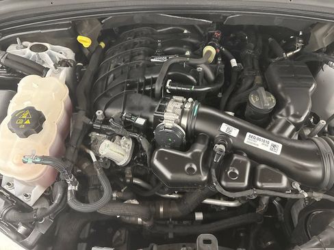 Used 2023 Jeep Grand Cherokee Limited AWD/4WD image 26