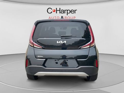 Used 2025 Kia Soul LX w/ LX Technology Package FWD image 4