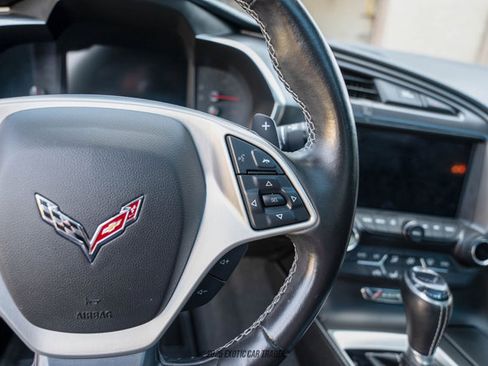 Used 2019 Chevrolet Corvette Stingray Coupe w/ Carbon Flash Badge Package image 46