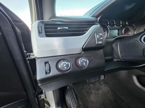 Used 2016 GMC Yukon SLT image 11