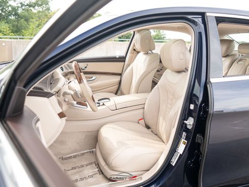 Used 2017 Mercedes-Benz S 550 4MATIC Sedan image 16