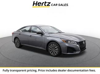 Used 2025 Nissan Altima 2.5 SV FWD video 1