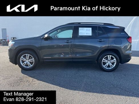 Used 2018 GMC Terrain SLE w/ Driver Convenience Package image 4