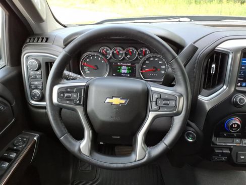 Used 2021 Chevrolet Silverado 1500 LT AWD/4WD image 28