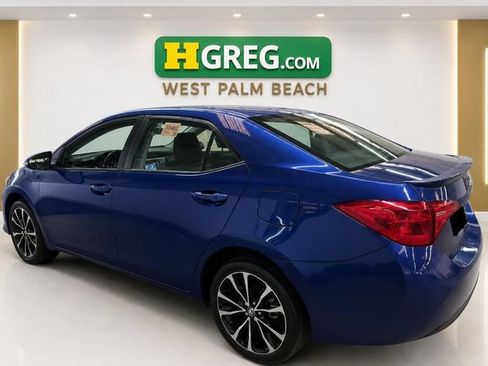 Used 2019 Toyota Corolla SE FWD image 2