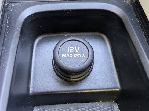 Used 2023 Volvo XC60 B5 Ultimate w/ Climate Package image 30