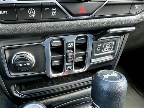 New 2025 Jeep Wrangler Sport S image 26