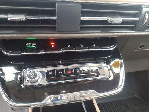 Used 2024 Lincoln Corsair AWD w/ Equipment Group 101A image 23