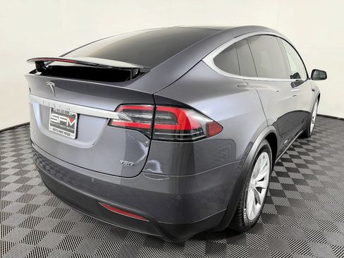 Used 2018 Tesla Model X 75D AWD/4WD image 9