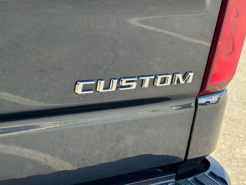 Used 2019 Chevrolet Silverado 1500 Custom Trail Boss w/ Custom Convenience Package AWD/4WD image 18