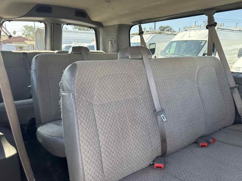 Used 2017 Chevrolet Express 3500 LT w/ LT Preferred Equipment Group image 11