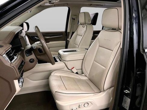 Used 2021 GMC Yukon Denali w/ Denali Ultimate Package AWD/4WD image 25