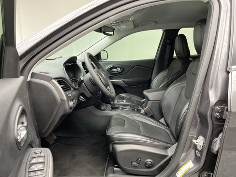 Used 2022 Jeep Cherokee Latitude Lux AWD/4WD image 3