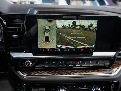 New 2026 GMC Sierra 1500 Elevation image 23