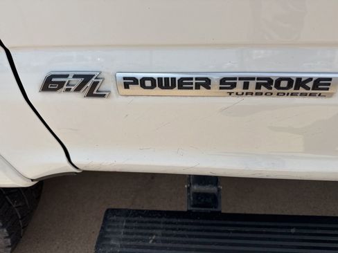 Used 2022 Ford F250 Lariat w/ Tremor Off-Road Package image 13