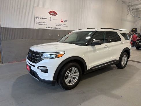 Used 2022 Ford Explorer XLT w/ Equipment Group 202A AWD/4WD image 8
