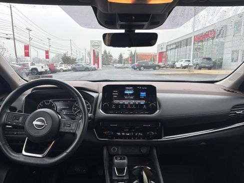 Certified 2023 Nissan Rogue SL w/ SL Premium Package image 16