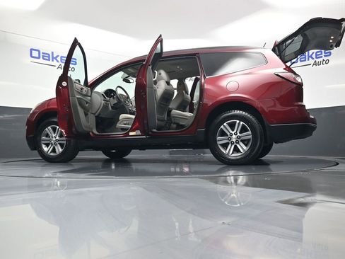 Used 2016 Chevrolet Traverse LT image 64