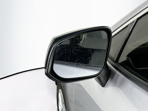 Used 2019 Toyota RAV4 LE FWD image 16