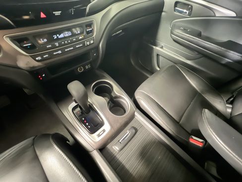 Used 2020 Honda Pilot EX-L image 25