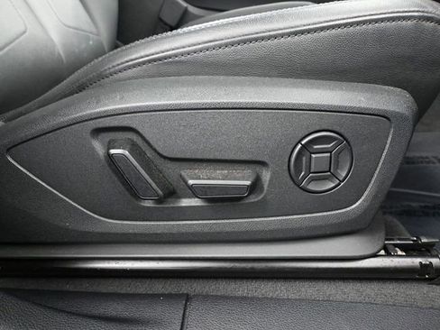 Used 2022 Audi Q3 2.0T Premium image 45