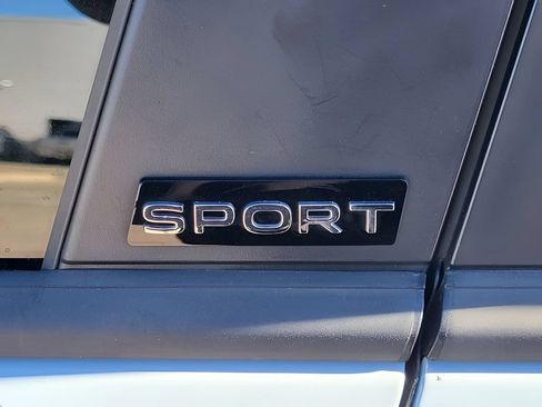 Used 2025 Volkswagen Jetta Sport FWD image 29