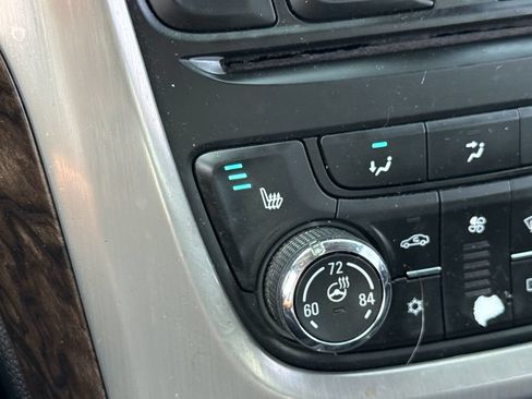 Used 2013 Buick Verano Premium FWD image 42