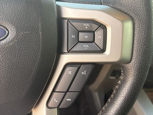 Used 2015 Ford F150 Lariat w/ Equipment Group 501A Mid RWD image 21