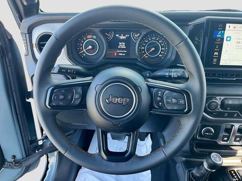 Used 2024 Jeep Wrangler Sport S image 11