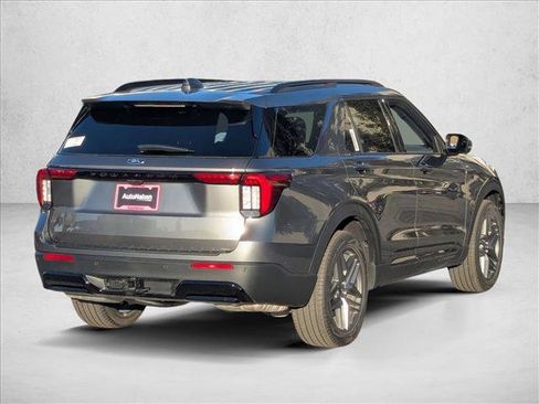 New 2026 Ford Explorer ST-Line w/ ST-Line Street Pack image 2