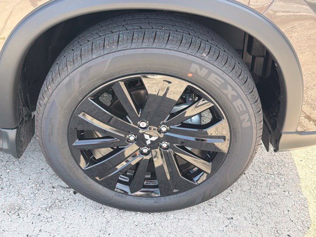 New 2027 Mitsubishi Outlander Sport LE AWD/4WD image 9