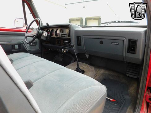 Used 1991 Dodge D/W Truck 250 image 20