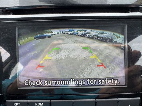 Used 2018 Nissan Rogue Sport SV AWD/4WD image 21