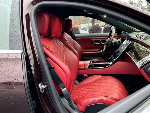 Used 2022 Mercedes-Benz S 500 4MATIC image 8