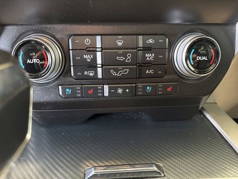 Used 2020 Ford F150 Lariat w/ Equipment Group 502A Luxury image 16