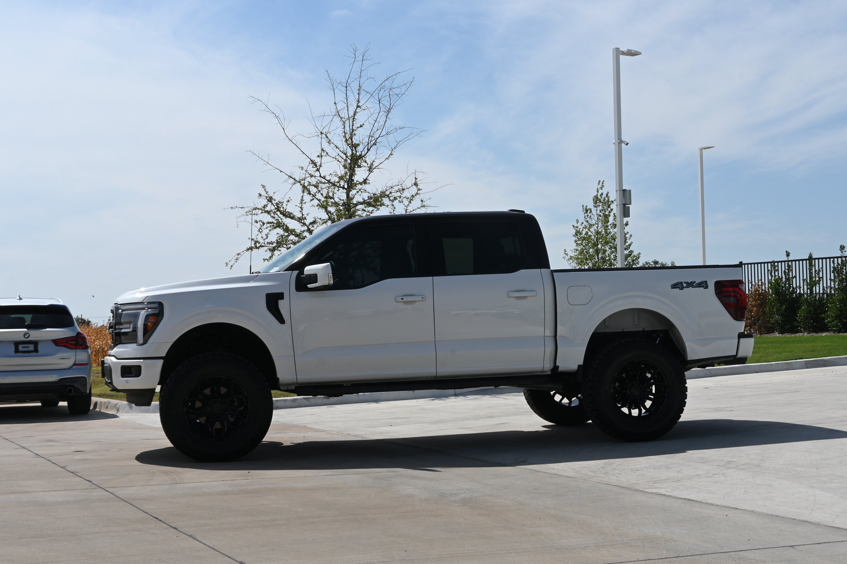 Used 2025 Ford F150 Lariat AWD/4WD image 6