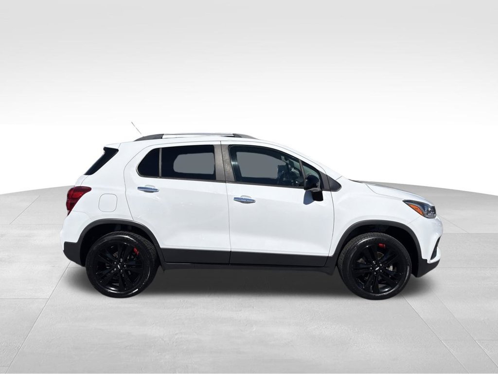 Used 2018 Chevrolet Trax LT w/ Redline Edition AWD/4WD image 5